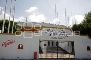 PLAZA DE TOROS . EL RELICARIO