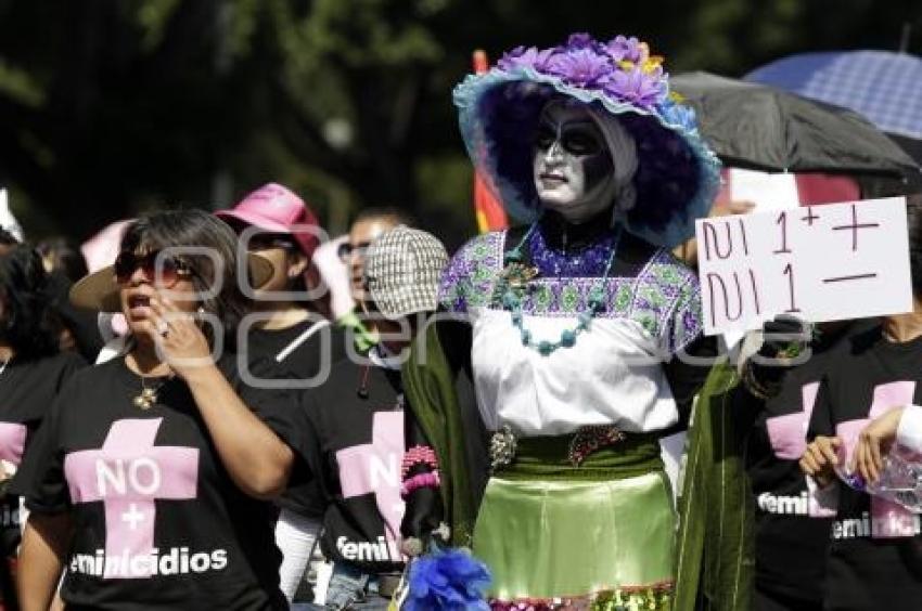 MARCHA CONTRA FEMINICIDIOS