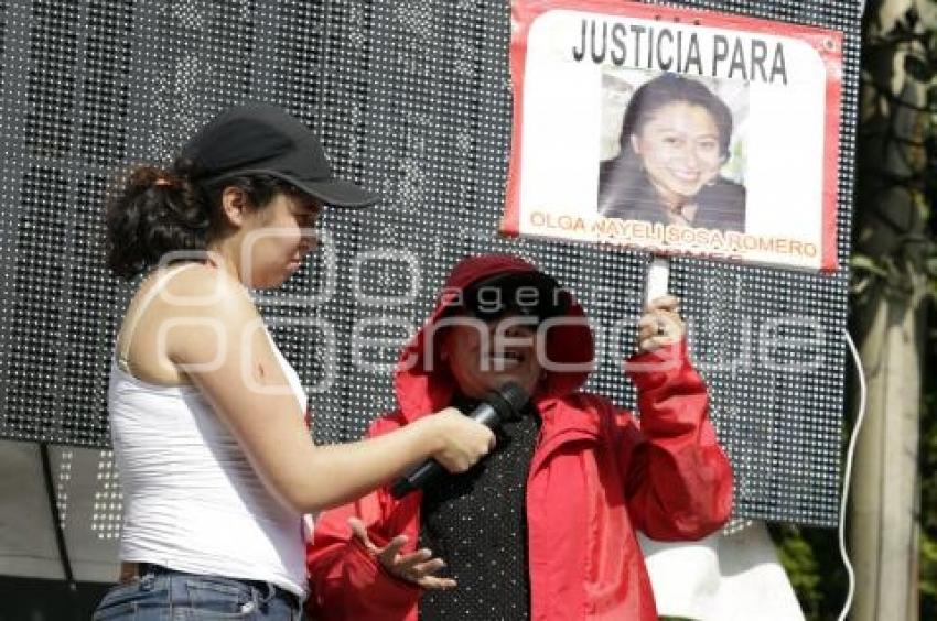 MARCHA CONTRA FEMINICIDIOS