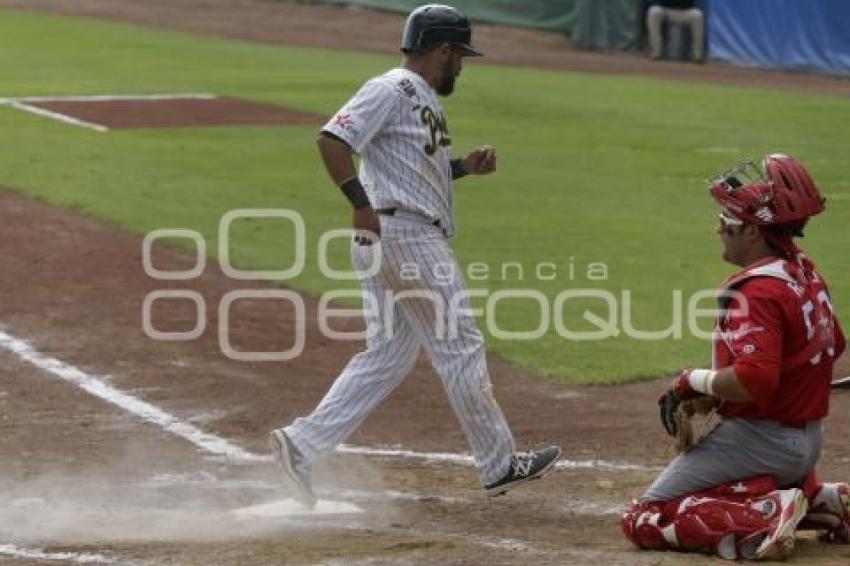 BÉISBOL LIGA INVERNAL . PERICOS VS DIABLOS