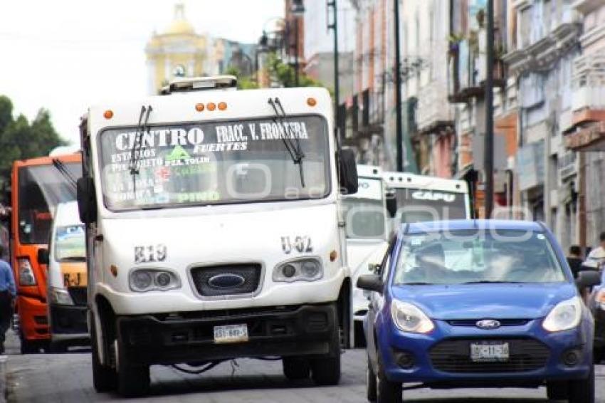 TRANSPORTE PÚBLICO