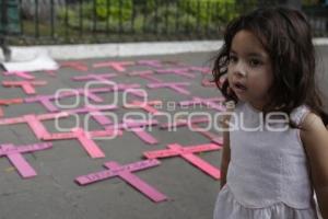 MUJERES VIVAS, LIBRES Y PRESENTES