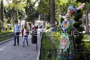 CALAVERAS . ZÓCALO