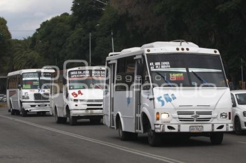 TRANSPORTE PÚBLICO