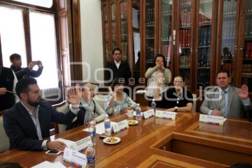 CONGRESO . COMISIONES UNIDAS