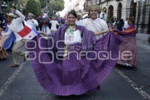 DESFILE DEL FESTIVAL FOLKLÓRICO INTERNACIONAL