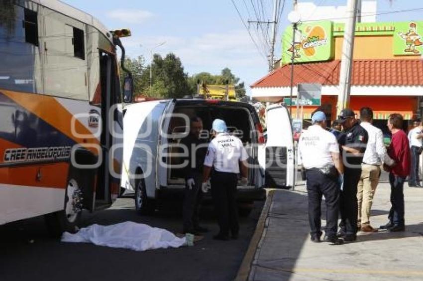 MUERE AL ABORDAR TRANSPORTE PÚBLICO