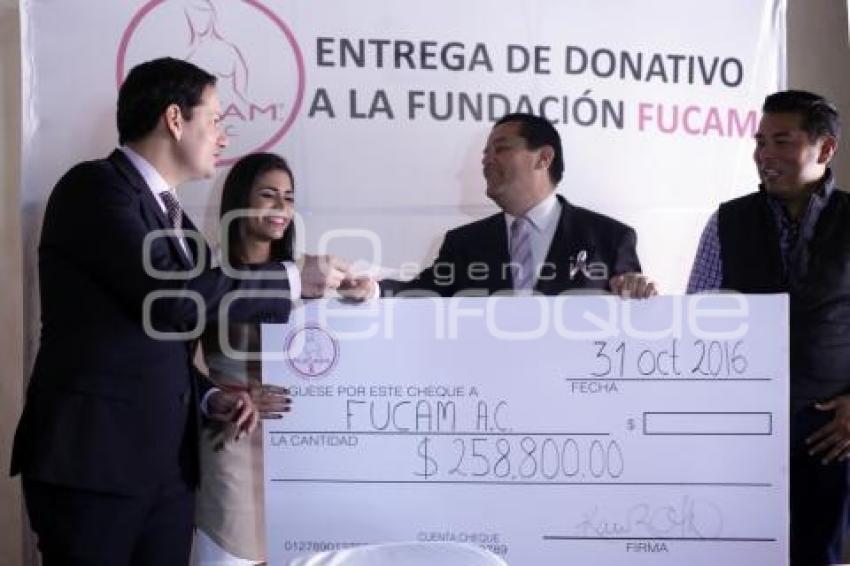 ENTREGA DONATIVO FUNDACIÓN FUCAMM