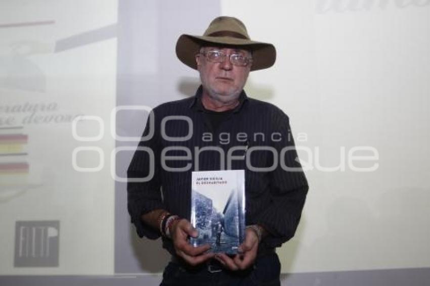 PRESENTACIÓN DE LIBRO EL DESHABITADO