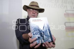 PRESENTACIÓN DE LIBRO EL DESHABITADO