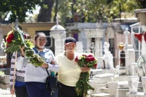 DÍA DE MUERTOS . PANTEONES