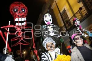 COLECTIVO TAMALISTAS. DESFILE DE MOJIGANGAS