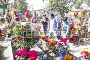 DÍA DE MUERTOS . PANTEONES