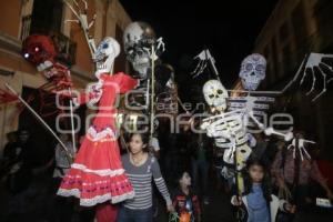 COLECTIVO TAMALISTAS. DESFILE DE MOJIGANGAS