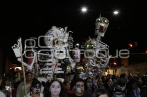 COLECTIVO TAMALISTAS. DESFILE DE MOJIGANGAS