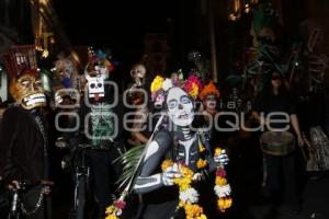 COLECTIVO TAMALISTAS. DESFILE DE MOJIGANGAS