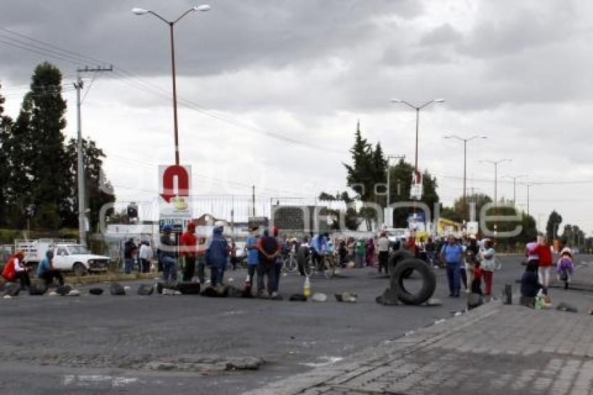 BLOQUEO CARRETERA FEDERAL MÉXICO-PUEBLA