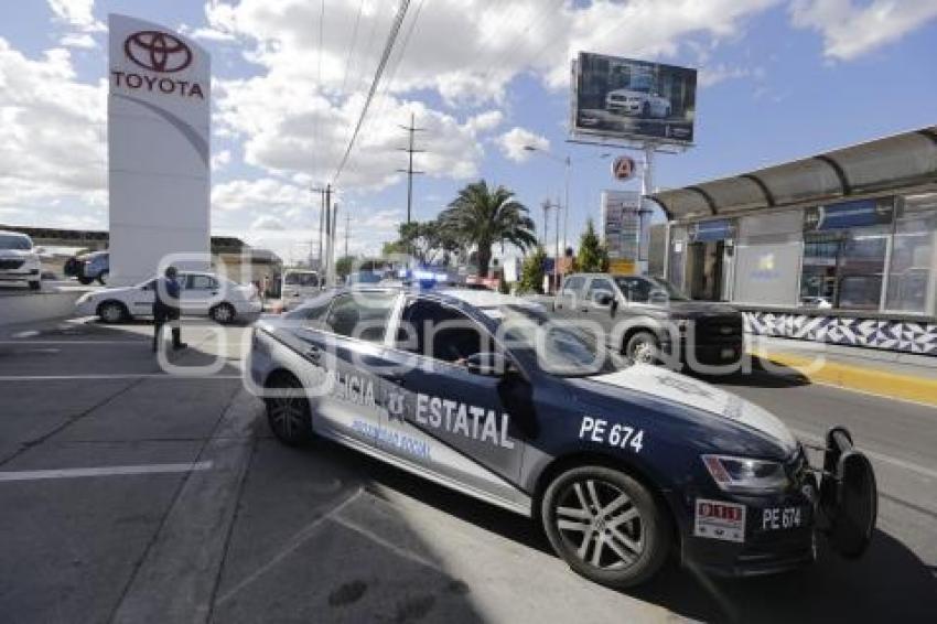 ASALTO . TOYOTA LOS FUERTES