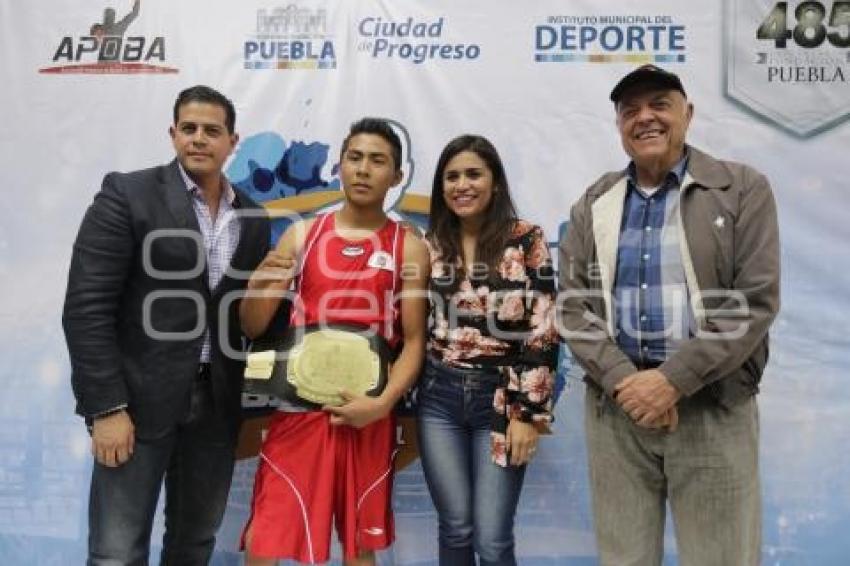 BOXEO . TORNEO DE LOS BARRIOS