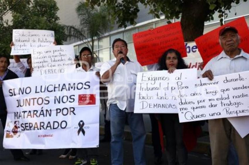 MANIFESTACIÓN EX BURÓCRATAS