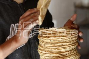 TORTILLA . ECONOMÍA