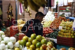 MERCADOS . ECONOMÍA