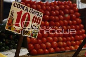 MERCADOS . ECONOMÍA