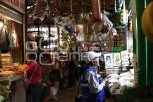 MERCADOS . ECONOMÍA