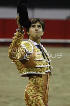 TOROS . ANDRÉS ROCA REY