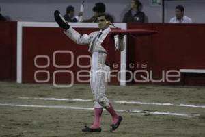 TOROS . JOSELITO ADAME