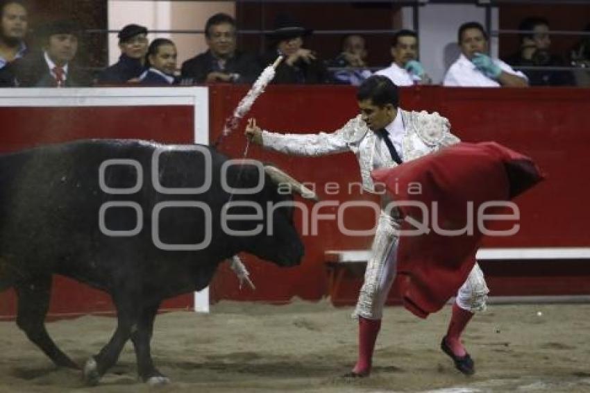 TOROS . JOSELITO ADAME