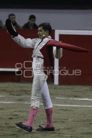 TOROS . JOSELITO ADAME