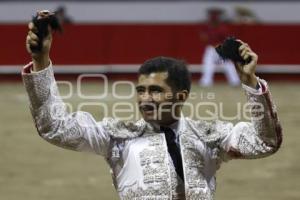 TOROS . JOSELITO ADAME