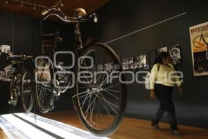 EXPOSICIÓN BICICLETA