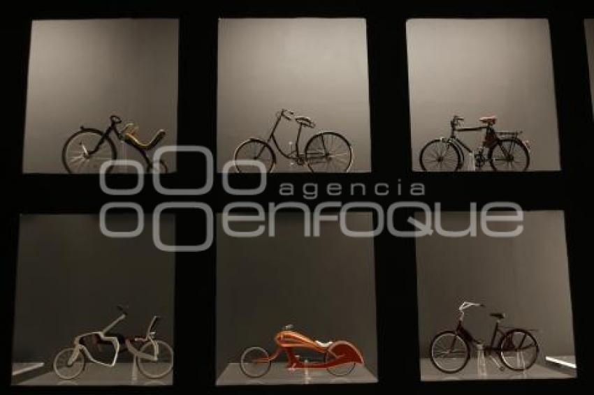 EXPOSICIÓN BICICLETA