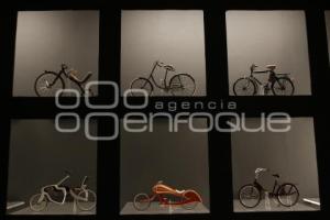 EXPOSICIÓN BICICLETA