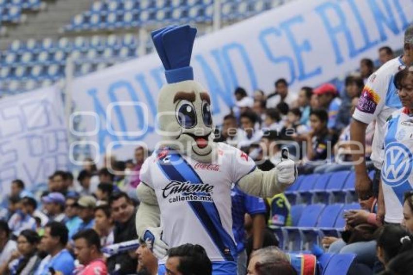 CLUB PUEBLA . CONVIVENCIA