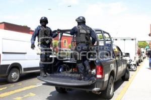 SEGURIDAD . POLICÍAS