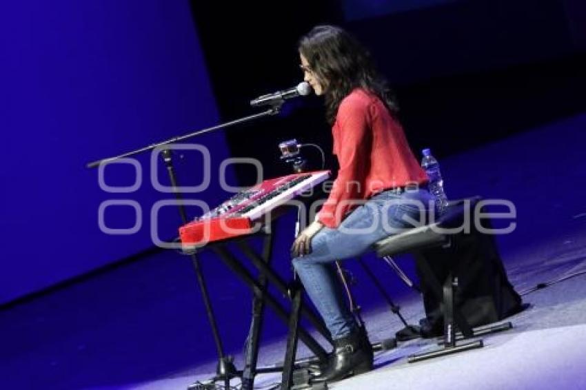 CIUDAD DE LAS IDEAS 2016 . XIMENA SARIÑANA