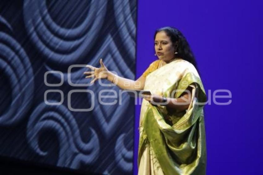 CIUDAD DE LAS IDEAS 2016 . LAKSHMI PRATURY