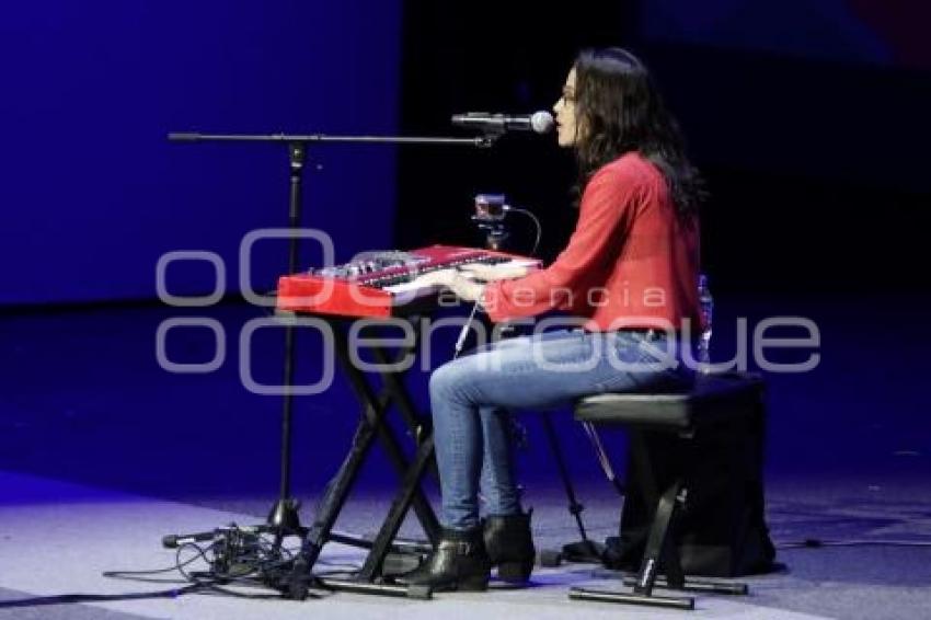 CIUDAD DE LAS IDEAS 2016 . XIMENA SARIÑANA