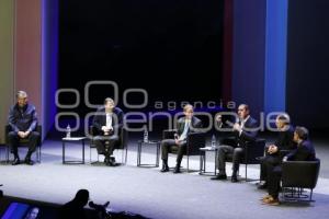 CIUDAD DE LAS IDEAS 2016 .  DEBATE TRUMP VS TRUMP