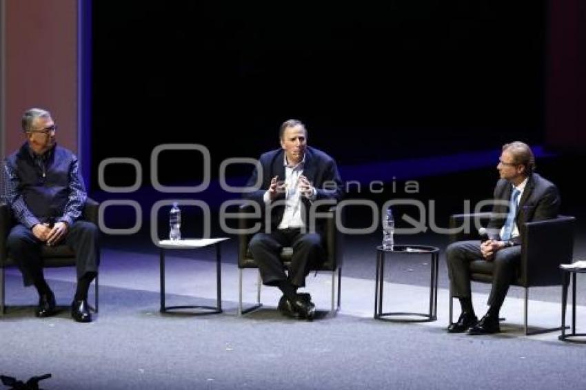 CIUDAD DE LAS IDEAS 2016 . DEBATE TRUMP VS TRUMP
