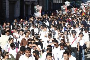 DESFILE TRABAJADORES CSR