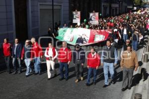 DESFILE TRABAJADORES CSR