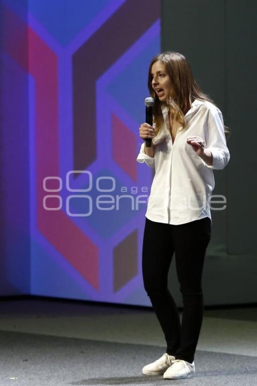 CIUDAD DE LAS IDEAS 2016 . MARÍA KONNIKOVA