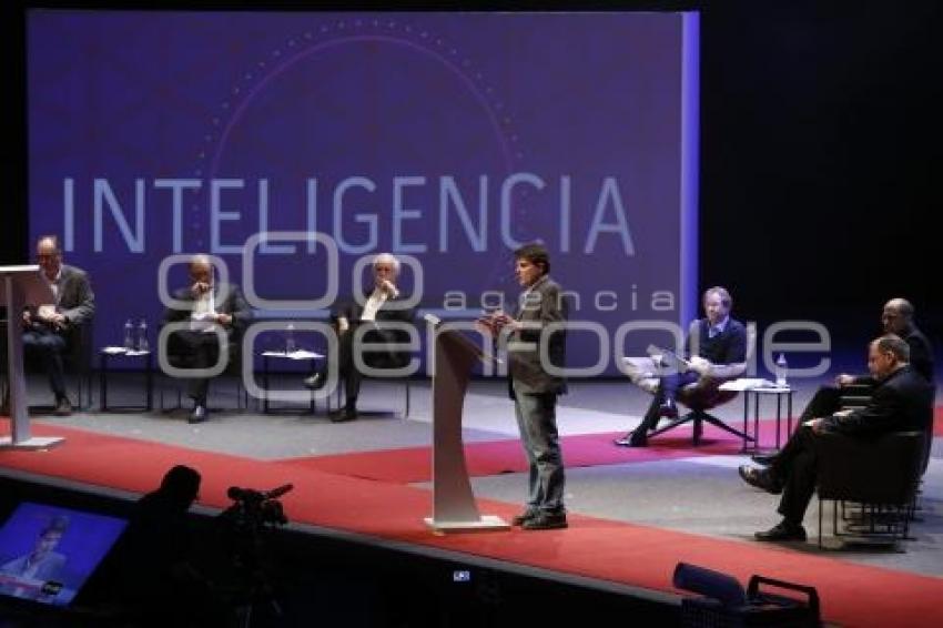 CIUDAD DE LAS IDEAS 2016 .  DEBATE INTELIGENCIA ARTIFICIAL