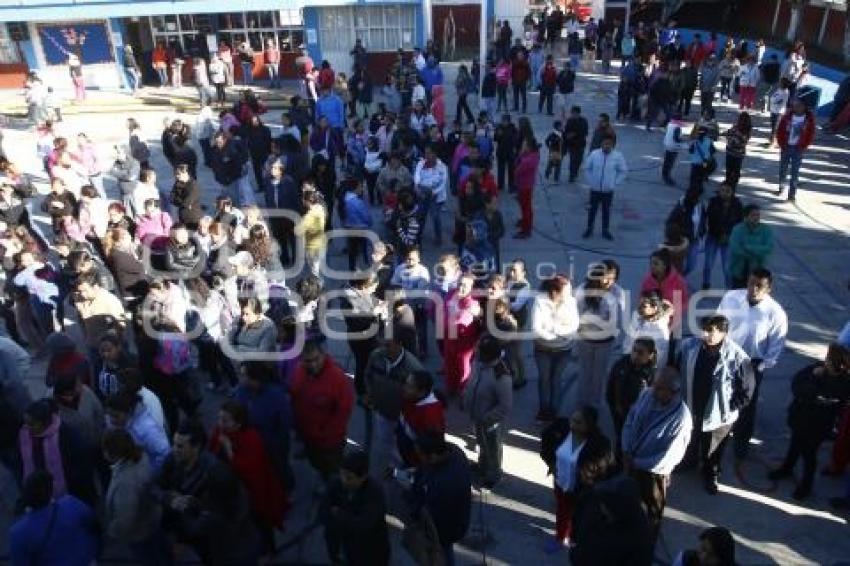 MANIFESTACIÓN ESCUELA JOSÉ MARIANO JIMÉNEZ