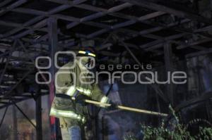 INCENDIO CARRO ALEGÓRICO