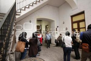 ACTIVISTAS DEFIENDEN CASA DEL ESCRITOR